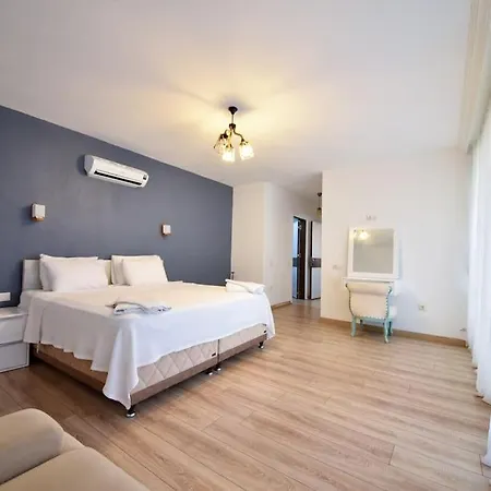 Kalkan'da Muhtesem Deniz Manzarali Villa-awz200 Willa